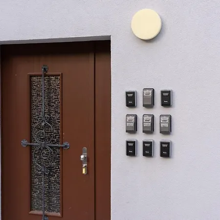 Betweenlakes 1st Flr West アパート インターラーケン